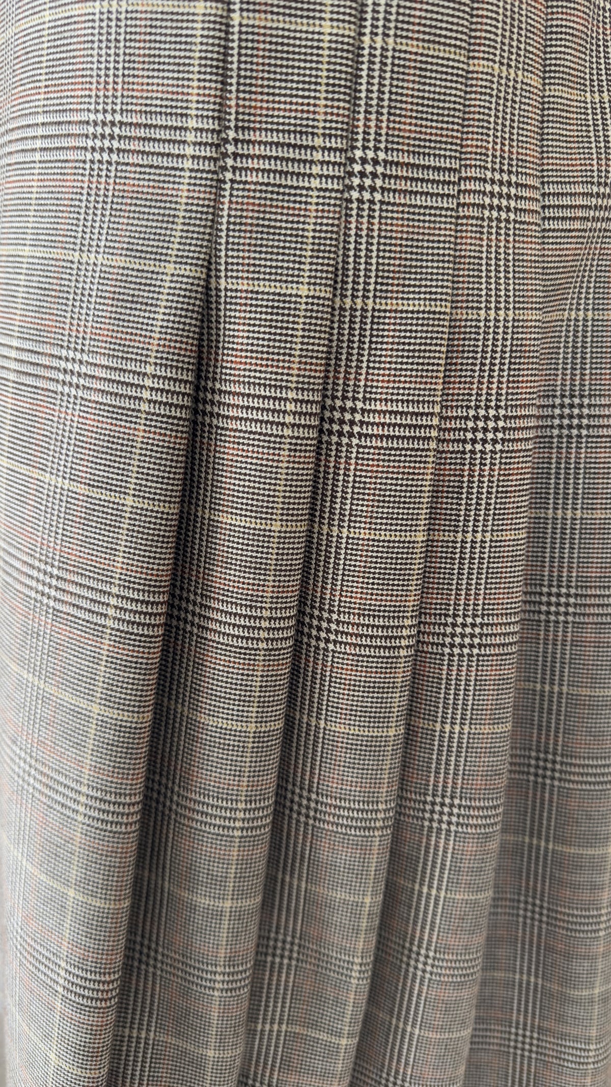 Brooks Brothers plaid wool skirt fabric and pleat detail
