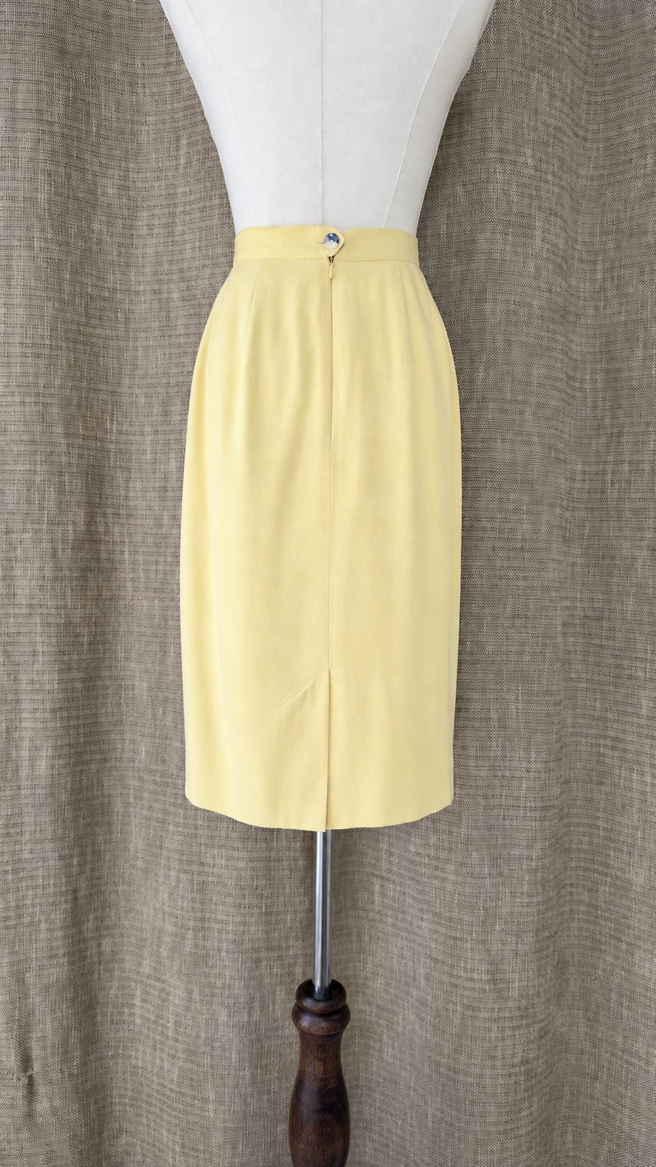 INV-049 Episode butter-yellow silk skirt mannequin back