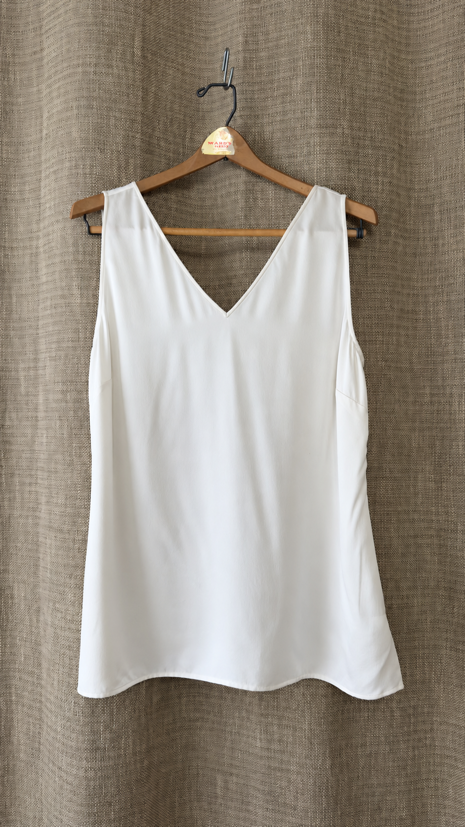 INV-092 Ravella hanging front