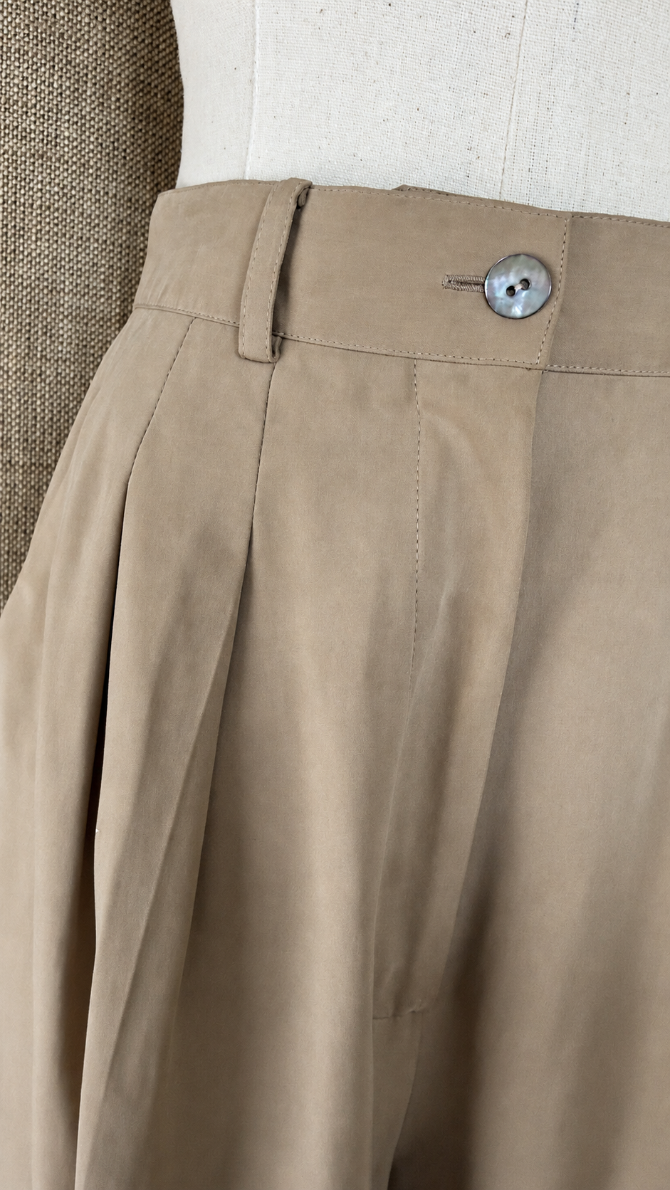 INV-093 Preview Collection front waist detail