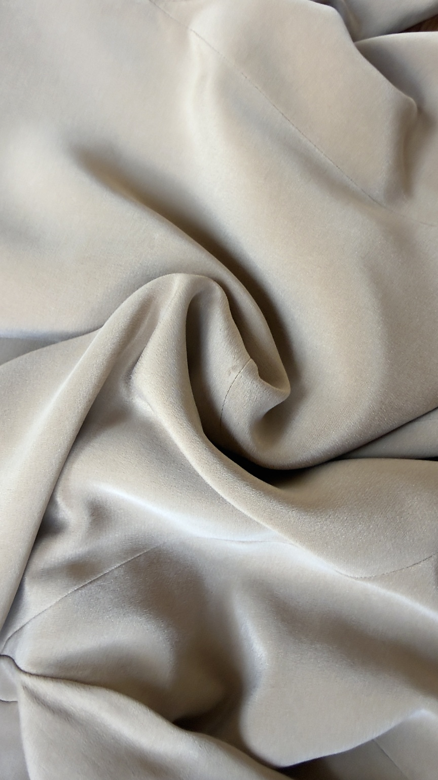 Jones New York camel silk fabric detail