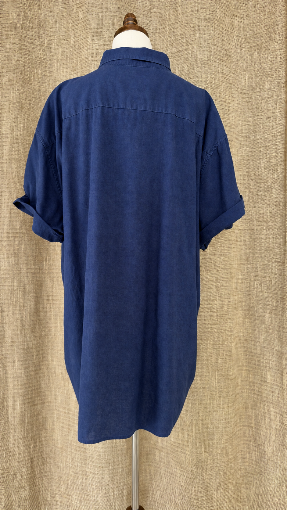 INV-210 Linea Uomo mannequin back