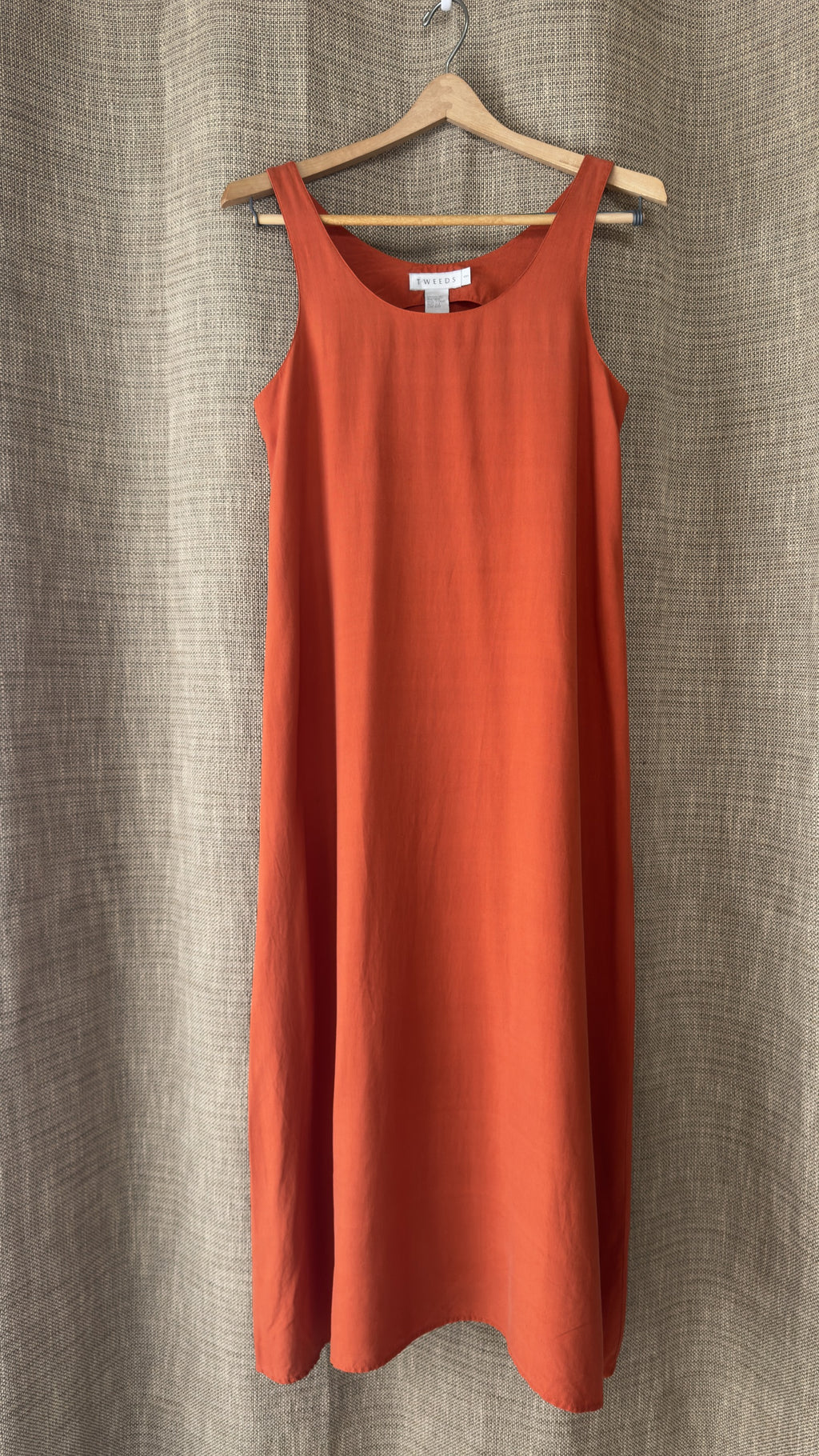 INV-017 Tweeds silk dress hanging front