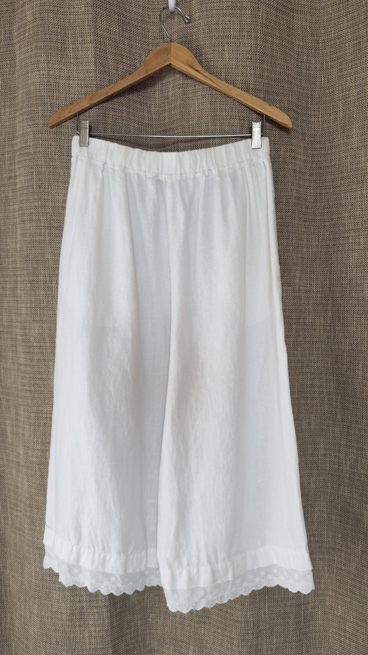 INV-256 For Cynthia linen trousers hanging back
